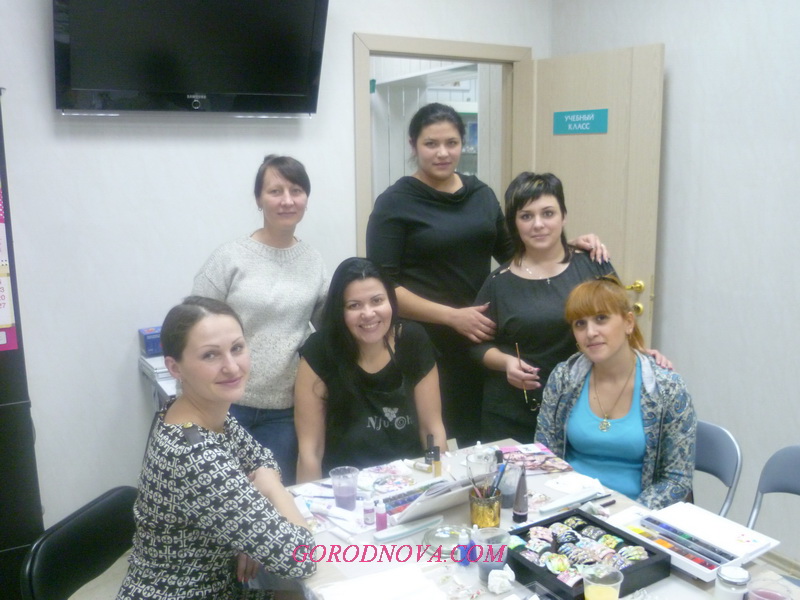 Painting nail art. Salon nail-art variants, Kazan